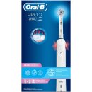 Oral-B Elektrische Zahnbürste Pro 2 2700, Weiß